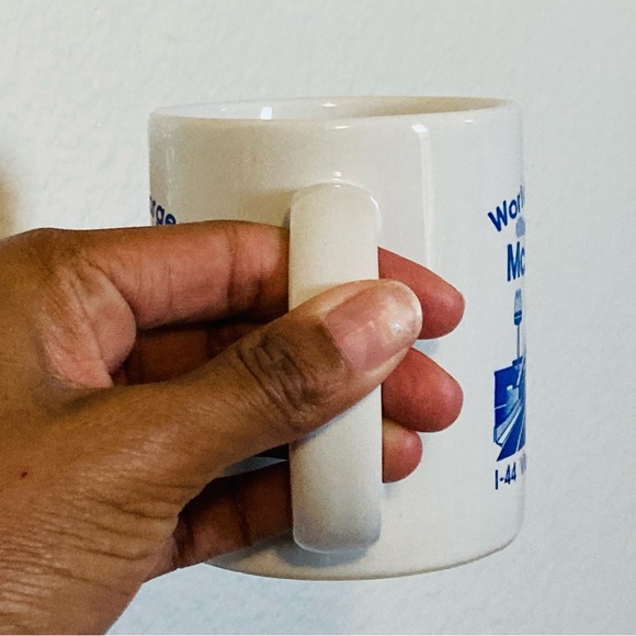 Vintage White & Blue World’s Largest McDonald’s Oklahoma Glass Cup Mug - Picture 6 of 8